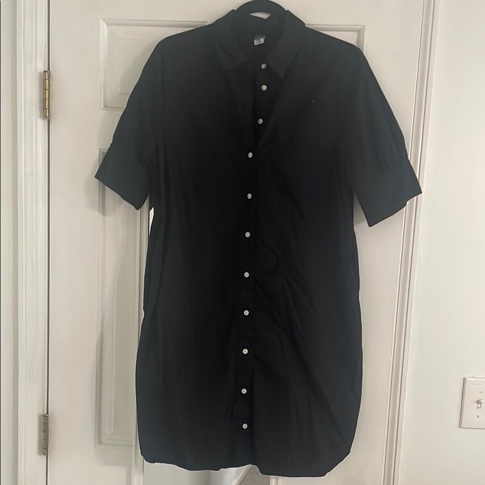 Old Navy Black Short-Sleeve Button-Up Shirt Dress - perfect for teachers!